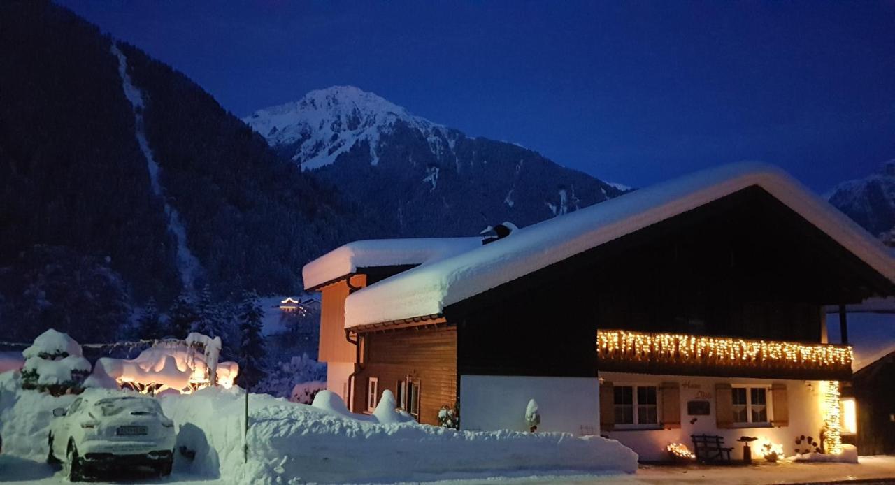 Haus Idili Sankt Gallenkirch Exterior foto